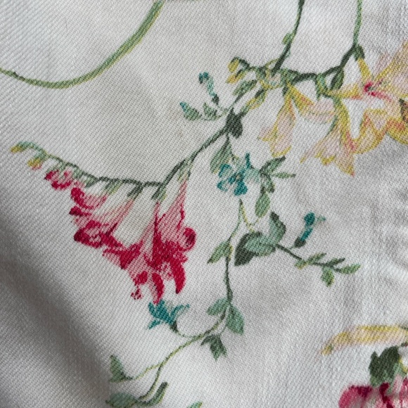 Gap Floral Jeans - Picture 4 of 10